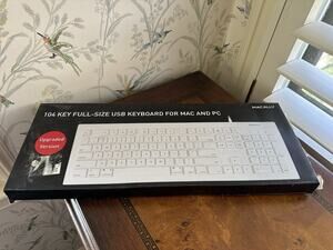 Macally 104 Key full-size USBlug & Play Wired Computer keyboard For Mac And PC-